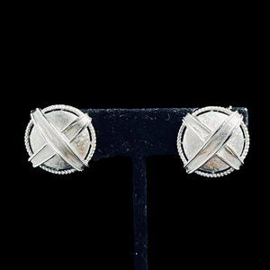 Vintage Crown Trifari Textured X Silver Tone Clip On Earrings (5277)